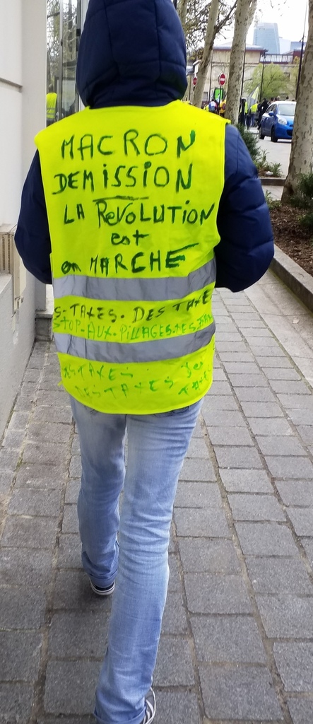 Banderoles, drapeaux et Gilets jaunes