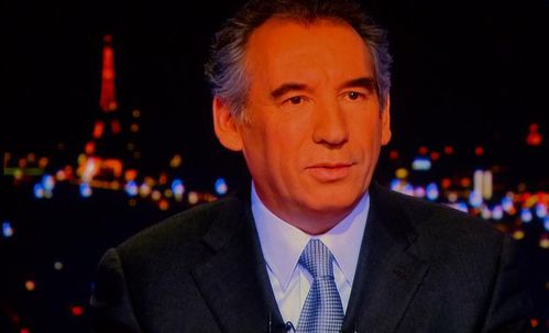yartiBayrou20120206102