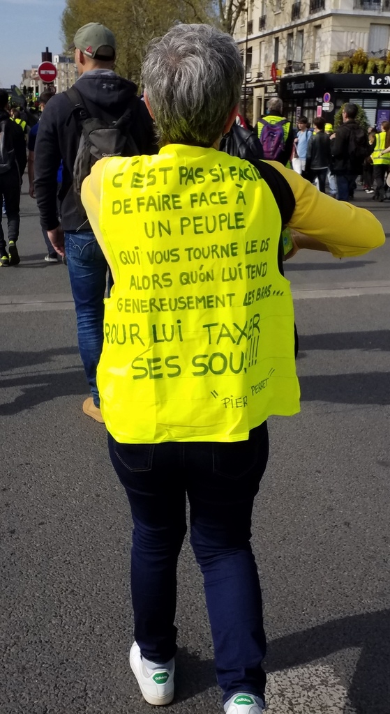 Banderoles, drapeaux et Gilets jaunes