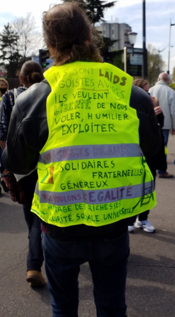 Banderoles, drapeaux et Gilets jaunes