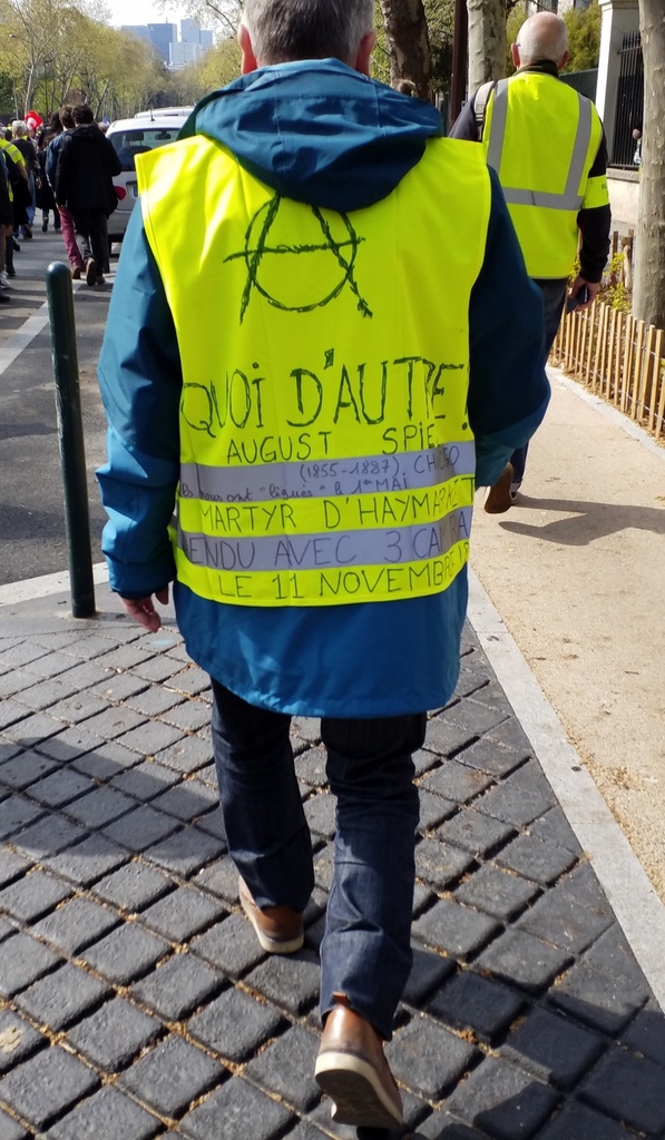 Banderoles, drapeaux et Gilets jaunes