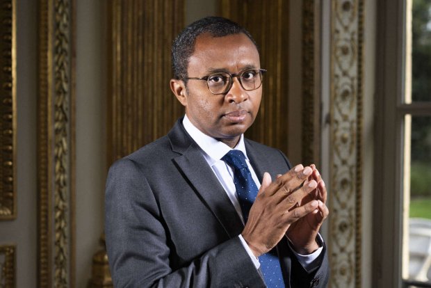 Pap Ndiaye, ministre de l'ducation nationale : « Il y a bel et bien une  vague de port de tenues pouvant tre considres comme religieuses »