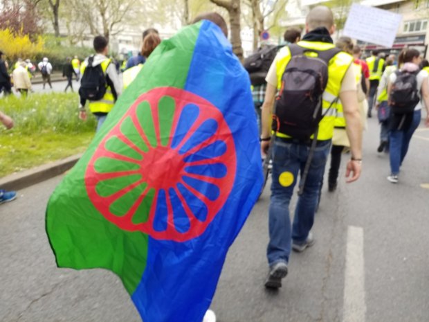 Banderoles, drapeaux et Gilets jaunes