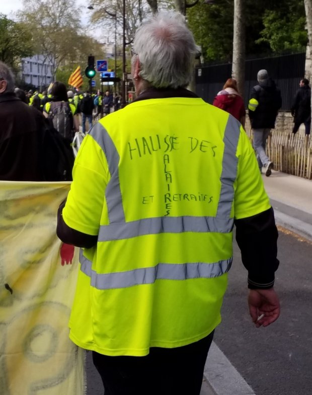 Banderoles, drapeaux et Gilets jaunes