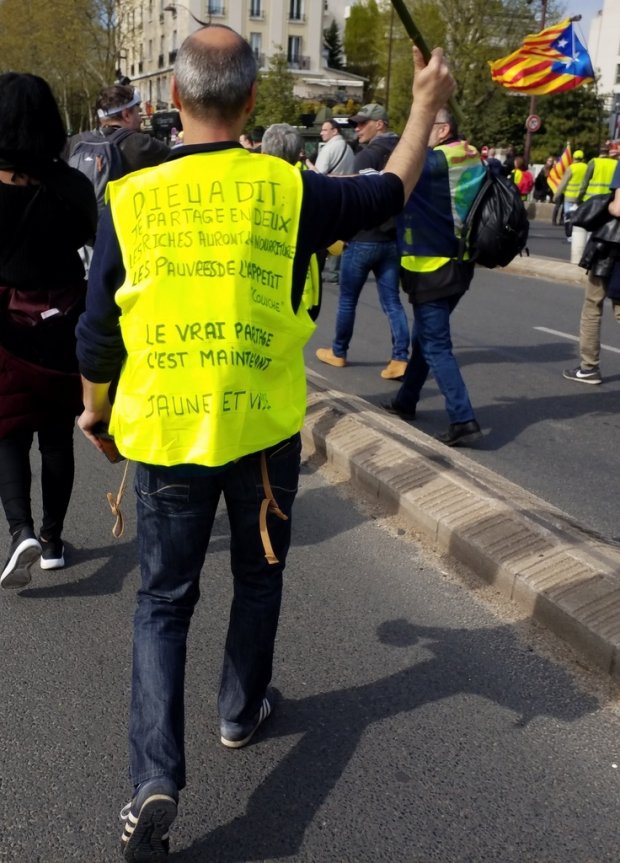 Banderoles, drapeaux et Gilets jaunes