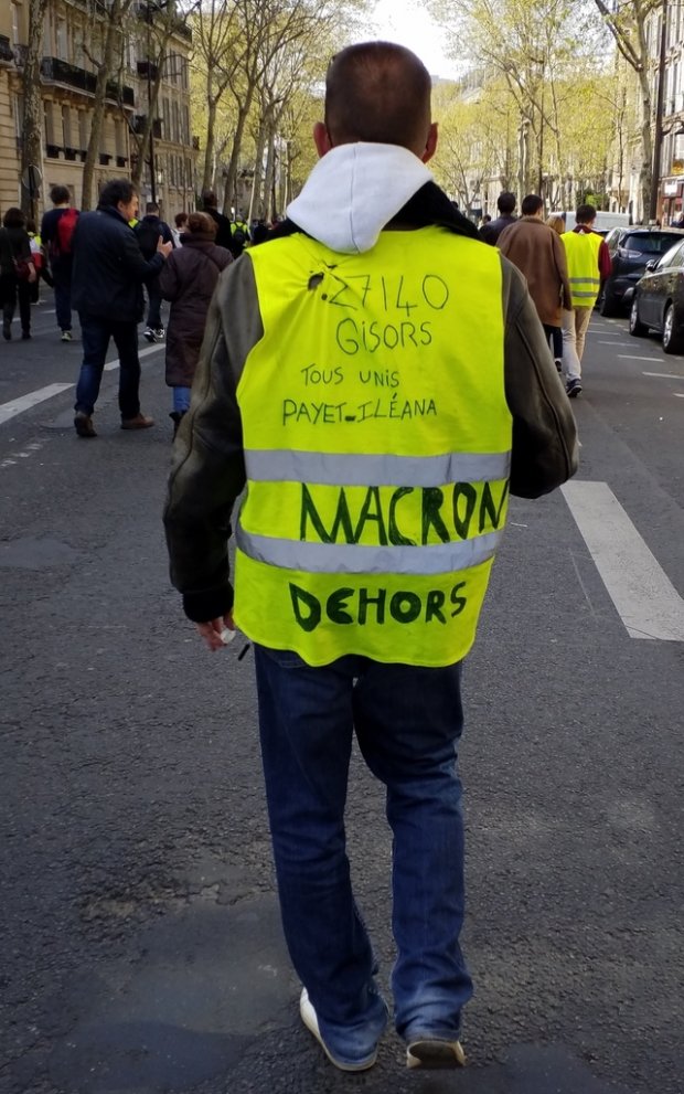 Banderoles, drapeaux et Gilets jaunes